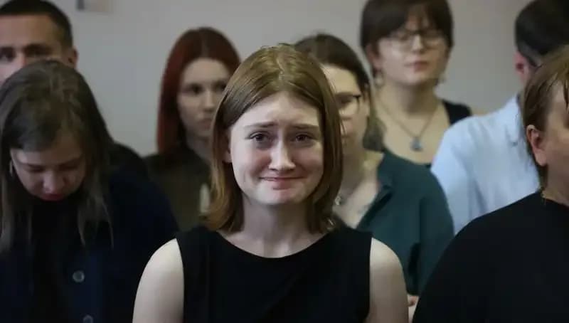 Savaş Karşıtı Aktivist Darya Kozyreva'ya Hapis Cezası: Gençlerin Sesi Susturuluyor mu?