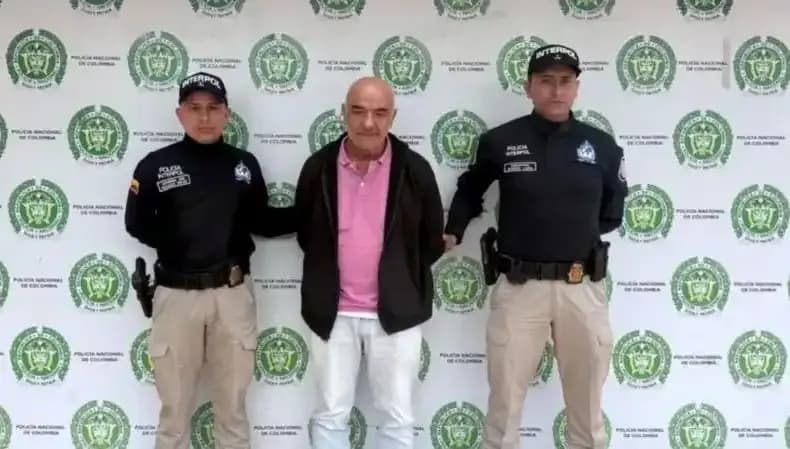 Yutucu Kuryeler: Türk Uyuşturucu Baronunun Teslim Olma Süreci