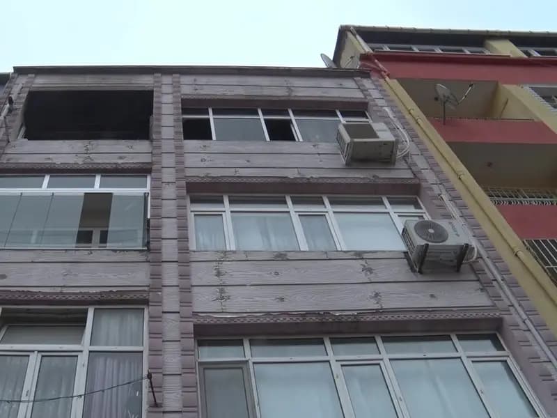 İstanbul'da Korkunç Olay: Eşini Katledip Evi Ateşe Verdi