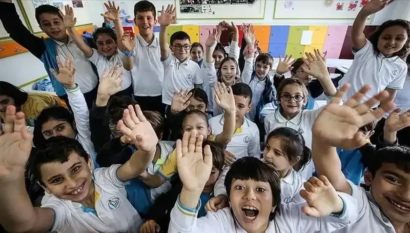 9 Günlük Tatilin Ardından Okullar Açılıyor: Velileri Neler Bekliyor?