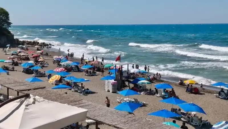 Akçakoca'da Denizi Kapatma Kararı: Yerel Halk ve Turistler Ne Durumda?