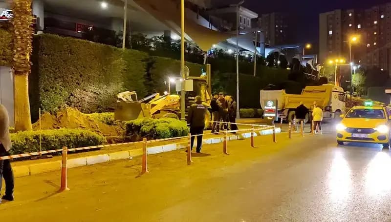 AVM Girişinde Doğalgaz Paniği: Acil Tahliye ve Güvenlik Önlemleri