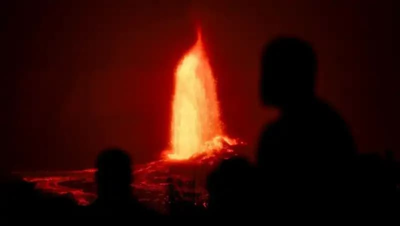 Dünyada Volkanik Hareketliliğin Zirve Noktası: Tüm Yanardağlar Faaliyet Halinde