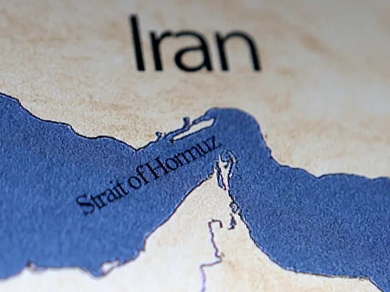 İran'dan Trump'a Yanıt: Hürmüz Boğazı Neden Kapalı?