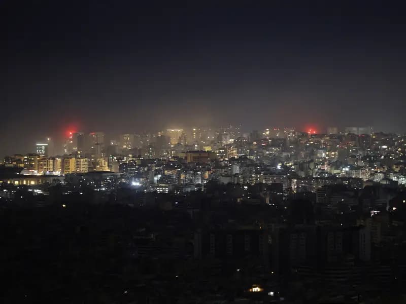 İsrail'in Beyrut'a Yönelik Bombardımanı Devam Ediyor