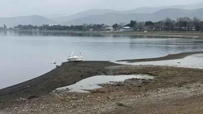 İznik Gölü'nde Kuraklık Alarmı: Yağışlar Yetersiz Kalıyor