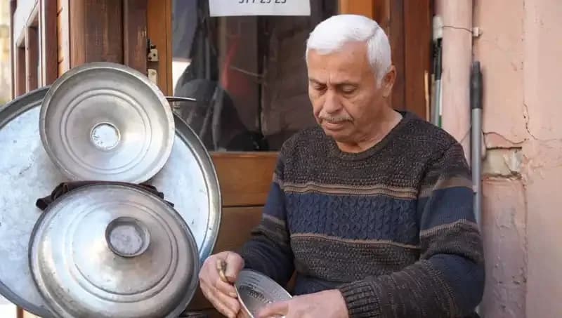 Zamanın Gölgesinde Kalan Meslekler: Bir Daha Dönmeyecek Günler
