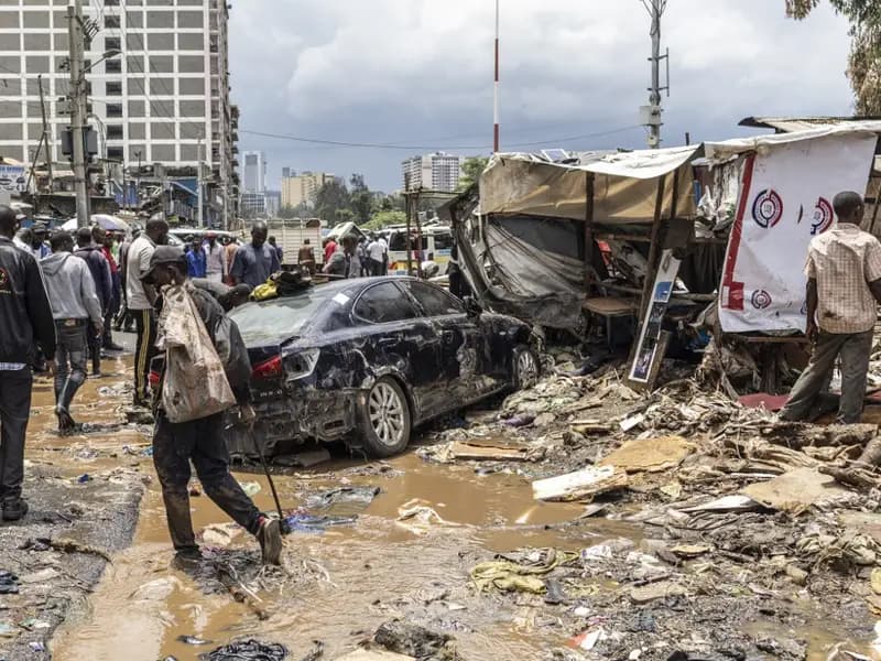 Kenya'da Şiddetli Yağışlar Sonucu Can Kaybı 42'ye Yükseldi