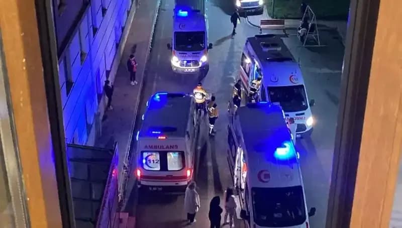 İstanbul’da Akşam Yemeğinden Sonra 53 Öğrenci Hastaneye Kaldırıldı!