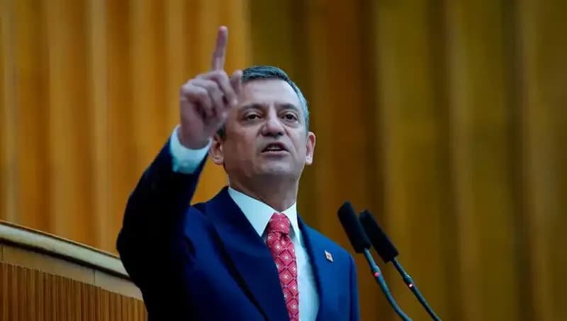 Ekrem İmamoğlu Gözaltına Alındı: CHP Olağanüstü Toplantı Çağrısı Yaptı