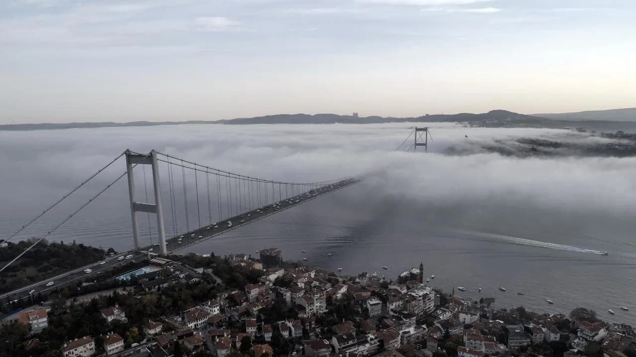 İstanbul Boğazı'nda Gemi Trafiği Kapatıldı