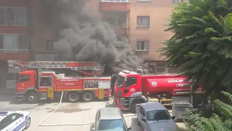 Niğde'deki Beyaz Eşya Deposunda Büyük Yangın: Yangın Neden Çıktı ve Sonrasında Ne Oldu?