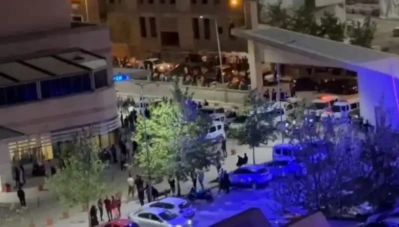 Halay Başında Kanlı Kavga: Bıçaklama Olayı ve Şiddetli Darp