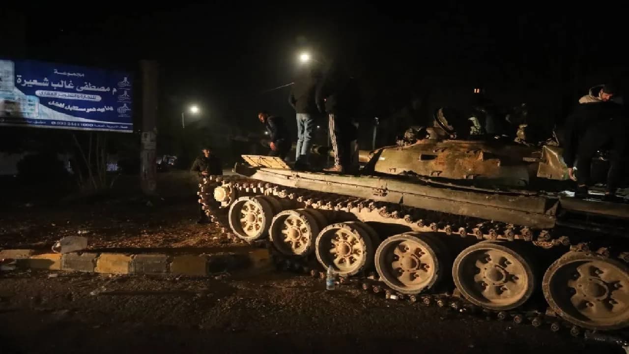 Rejim Karşıtı Güçler Humus'un Rasten İlçesini Ele Geçirdi