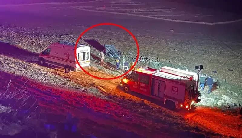 Otomobil Şarampole Devrildi: Feci Kazada İki Kişi Hayatını Kaybetti