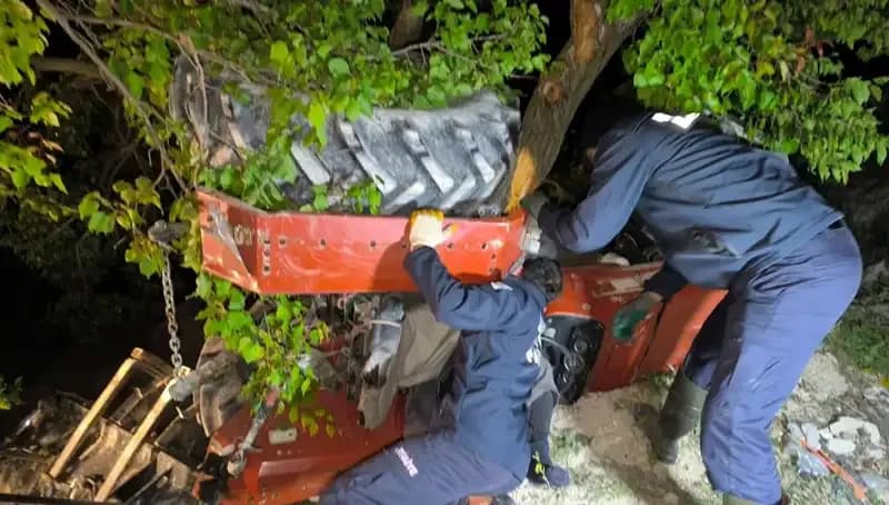 Kontrolden Çıkan Traktörün Devrilmesi Sonucu Feci Kaza