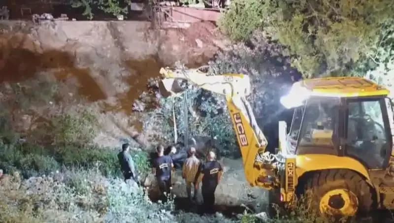 Hatay'da İneği Kurtarmak İçin Eşsiz ve Cesur Bir Operasyon Gerçekleşti