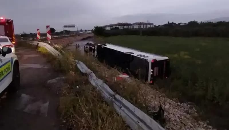 Manisa'da Yolcu Otobüsü Kazası: Feci Kaza Ayrıntıları ve Yaralıların Durumu