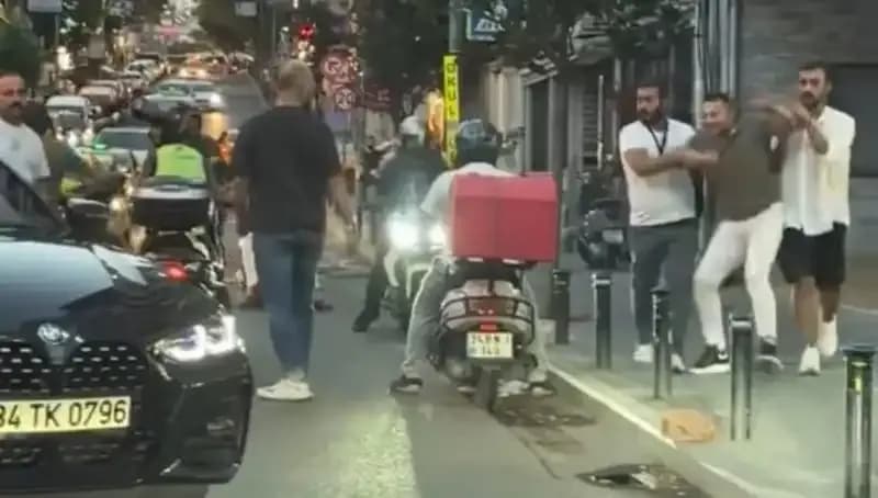 Nişantaşı’nda Yol Verme Kavgası: Kadının Üzerine Sopayla Yürüyen Adam Gözaltında