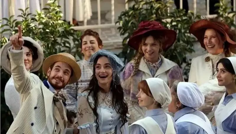 Şakir Paşa Ailesi Dizisinin Setinde Yangın: Ölümcül Facia Yaşandı