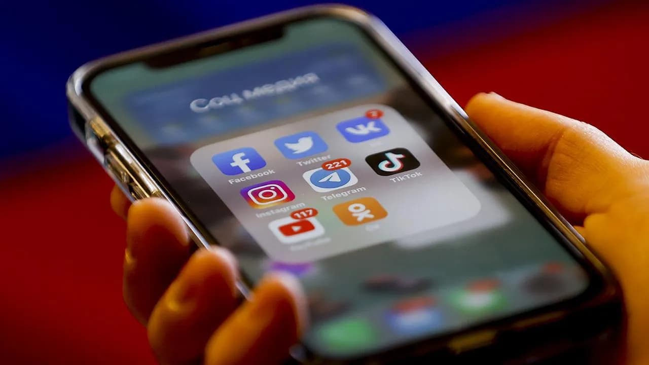 Türkiye'de Sosyal Medya Hesapları 303 Milyona Ulaştı!