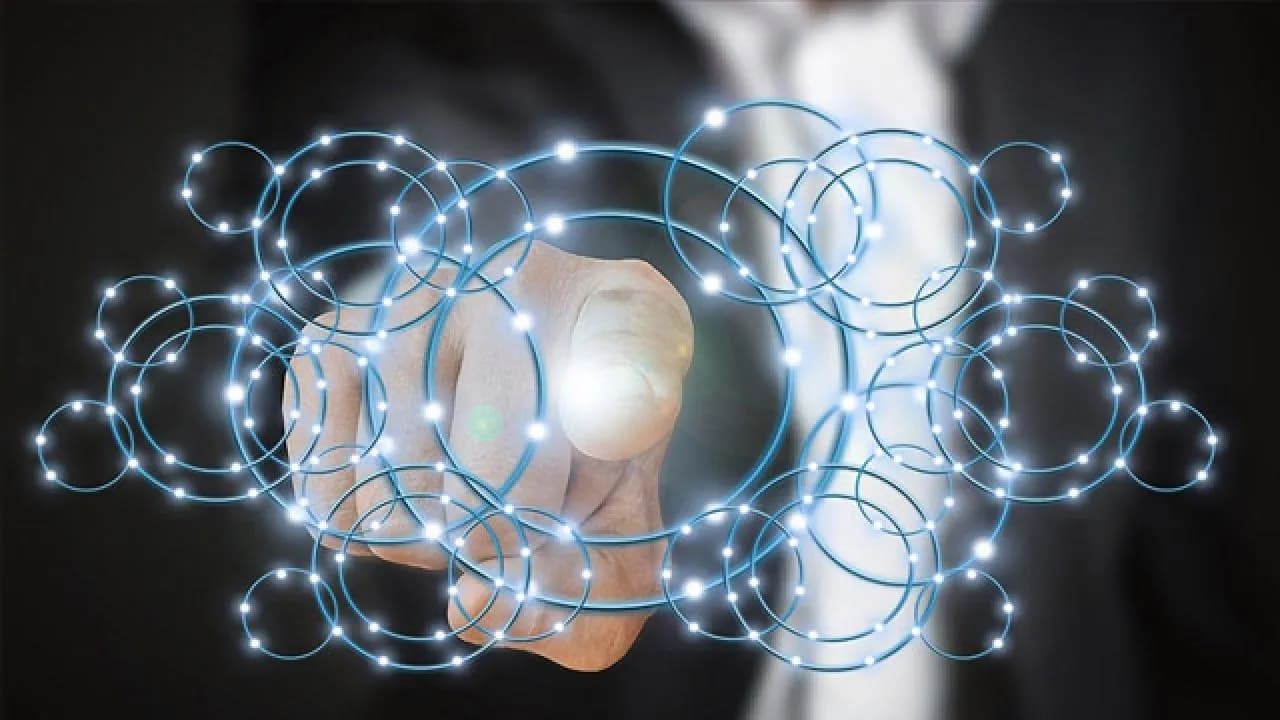 Microsoft 2025'te yapay zeka için 80 milyar dolar harcayacak