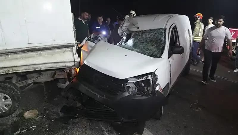 İstanbul'da Trafik Kazası: 3 Kişi Yaralandı, Detaylar Ortaya Çıktı