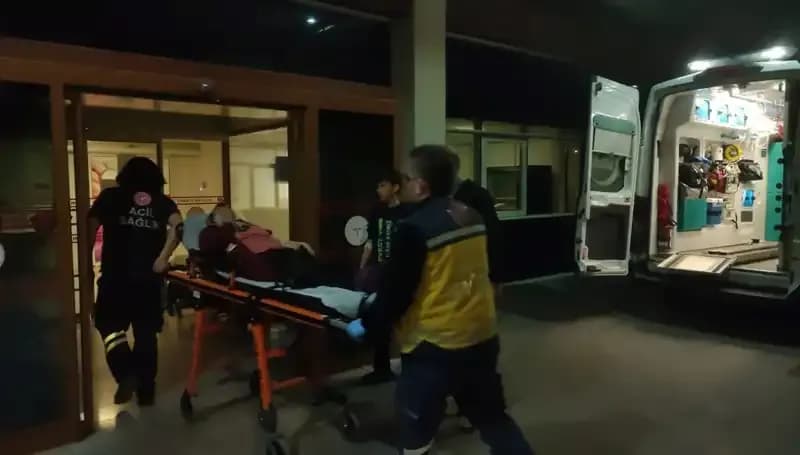 Anne ve Oğul Sobadan Zehirlenerek Hastaneye Kaldırıldı: Nedenleri ve Sonuçları