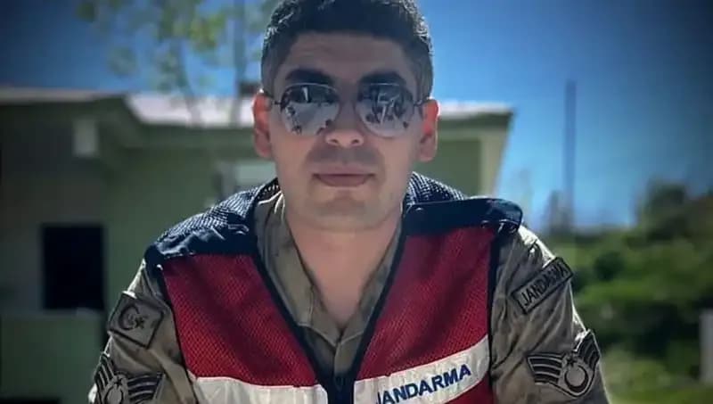 Kadir Astsubay Halı Saha Maçında Neden Hayatını Kaybetti?