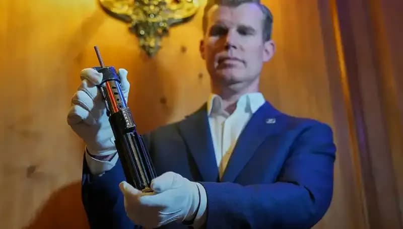 Darth Vader'ın Işın Kılıcı Tam 3.65 Milyon Dolara Satıldı!