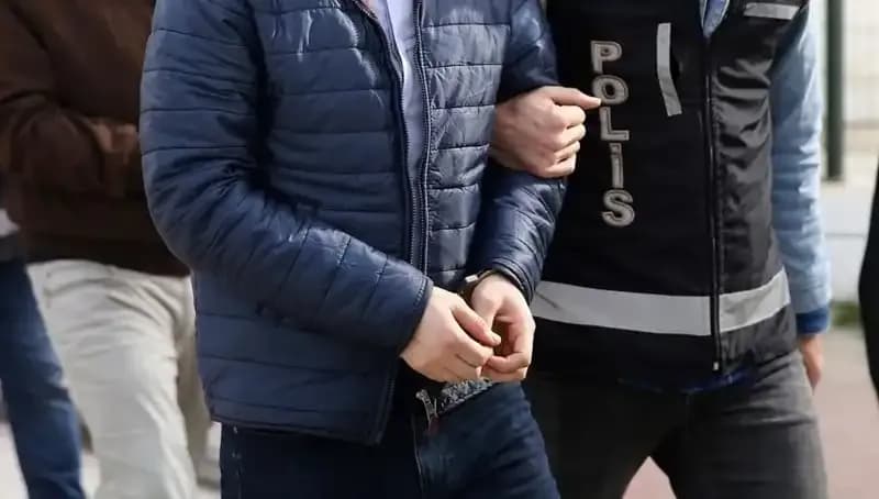 Hırsızlık Çetesi Suçüstü Yakalandı: 5 Kişi Tutuklandı