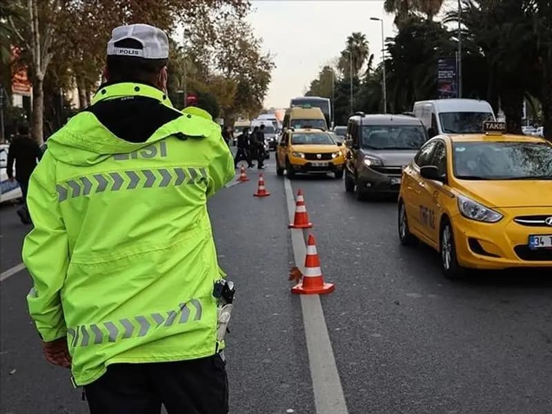 İstanbul'da Saat 16.00'da Trafiğe Kapatılacak Yollar Açıklandı