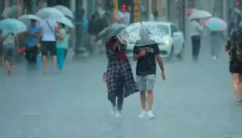 Meteoroloji’den Şok Uyarı: Yangın Bölgesinde Rüzgar, İstanbul’da Sağanak Yağış Bekleniyor!