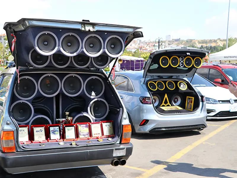 Araçlarda Ekran ve Hoparlör Düzenlemesi İçin Süre Uzatıldı