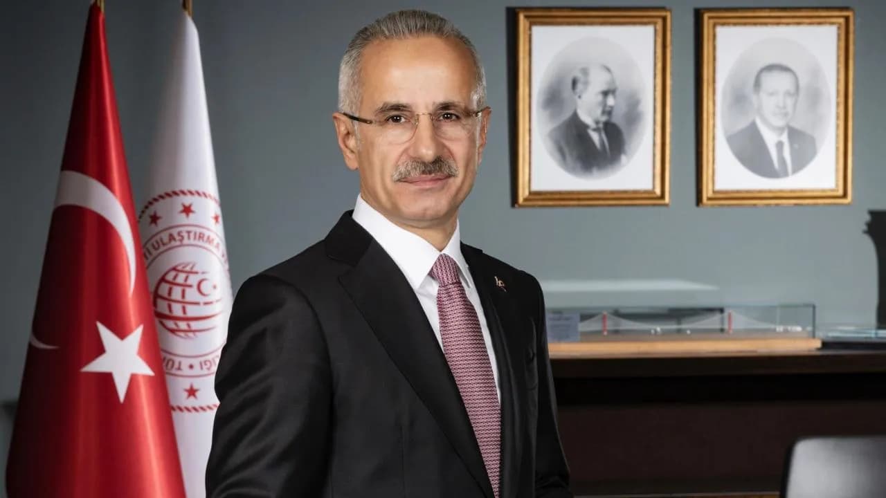 Bakan Uraloğlu: Ailece seyahat edenlere özel indirimler geliyor