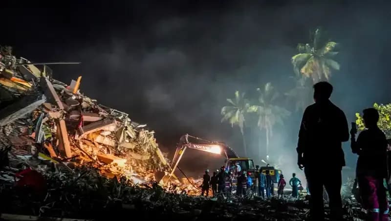 Myanmar’da Üç Gün Sonra Enkaz Altından Sağ Çıkanumut Işığı