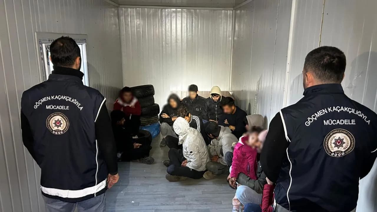 Düzensiz göçle mücadelede 1626 kişi yakalandı