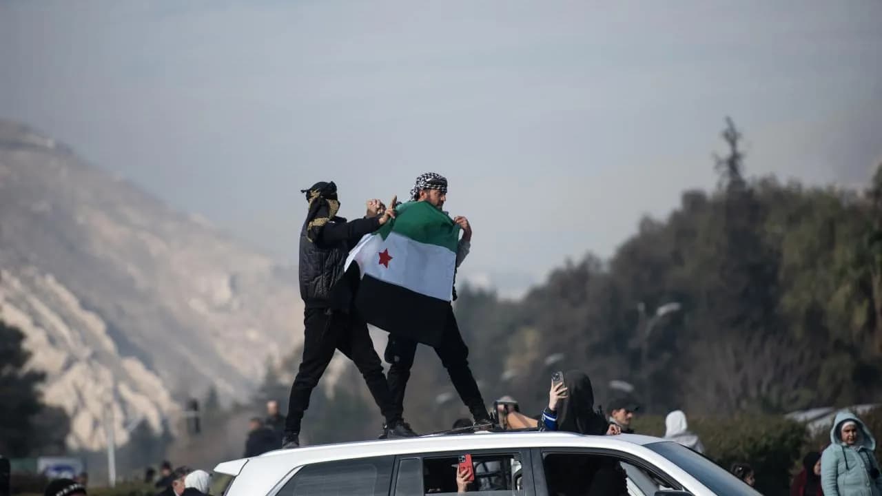 Suriye Muhalefeti 8 Aralık Gününü Milli Bayram İlan Etti