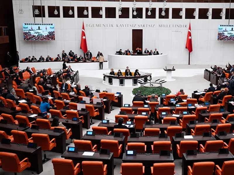 Ankara'da İran Konulu Oturum: Bakanlar Meclis'i Bilgilendirecek