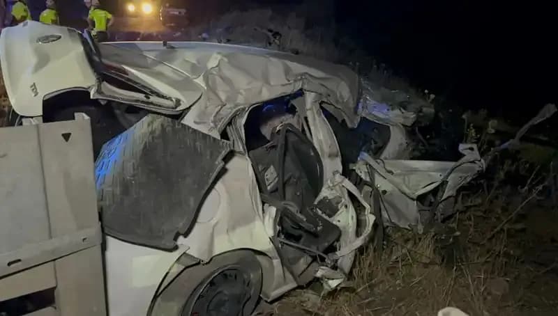 Ters Şeride Giren Araç, Tankerle Çarpıştı: Korkunç Kaza Sonucu 1 Ölü, 2 Yaralı