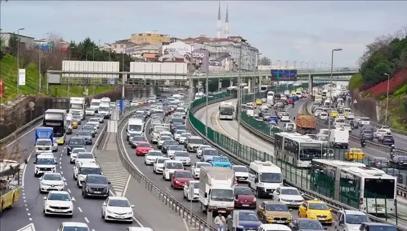 Trafikte Yeni Dönem: Cezalar ve Düzenlemeler Genel Kurul'dan Geçti