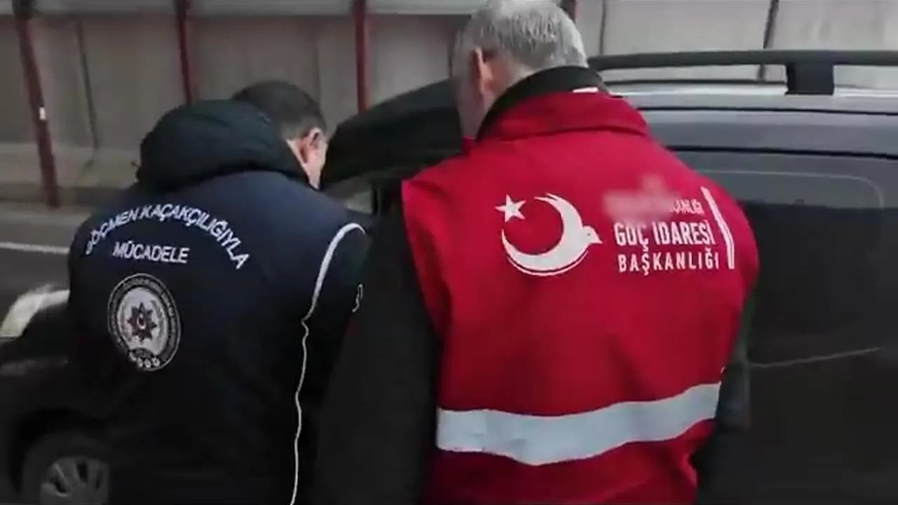 Bakan Yerlikaya'dan Göçmen Kaçakçılarına Operasyon