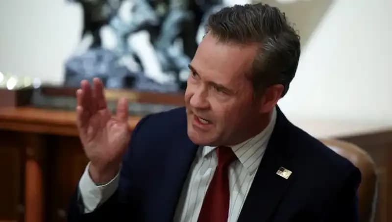 ABD'de E-posta Skandalı: Askeri Bilgileri Şahsi Hesabından Gönderen Kim?