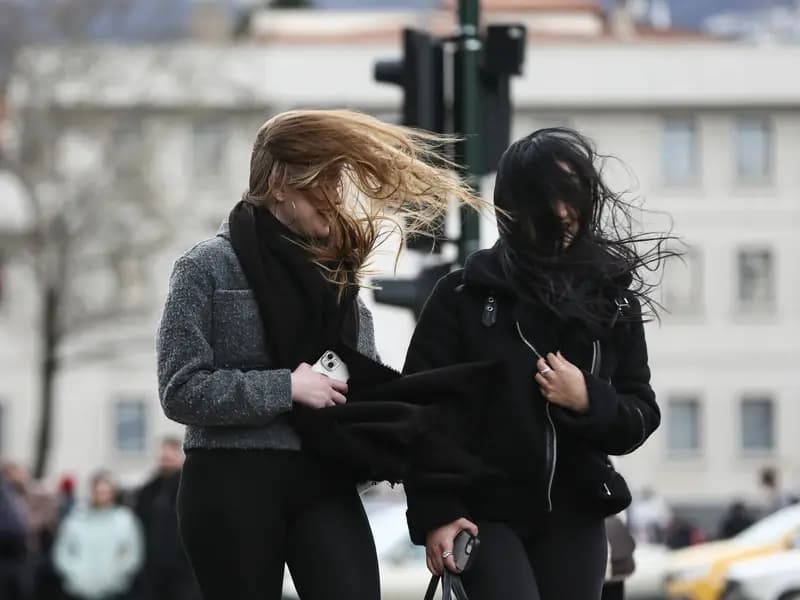 İstanbul'da Hava Durumu: Yağış Yok, Soğuk Hava Geliyor