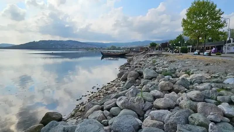 Sapanca Gölü'nde Su Seviyesi Düşüyor: Nedenleri ve Etkileri