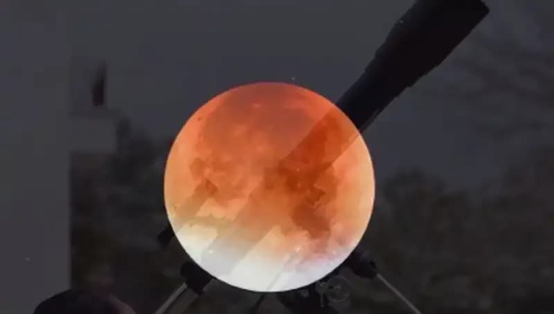 Ay Tutulması Heyecanı: Kanlı Ay Geceye Nasıl Kıvrılacak?