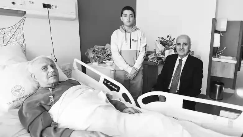 AK Parti'nin Kurucularından Burhan Abiş Hayatını Kaybetti: İşte Hayatı ve Mirası