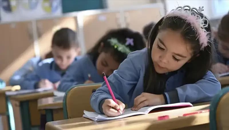 Okullar Ara Tatil Sonrası Ne Zaman Açılacak? MEB 2024-2025 Takvimine Göz Atın!