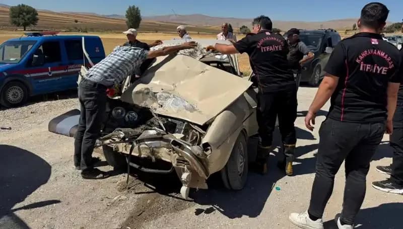 Kahramanmaraş’ta Feci Kaza: Kamyonet ve Otomobil Çarpıştı, 2 Yaralı