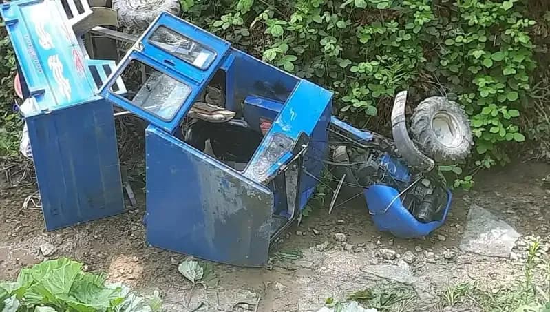 Kontrolden Çıkan Pat Pat'ın Dereye Devrilmesi Sonucu İki Kişi Yaralandı